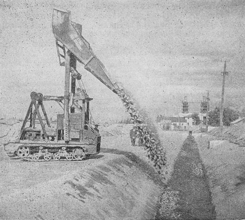 Подача сахарной свёклы на завод по гидравлическому транспортёру